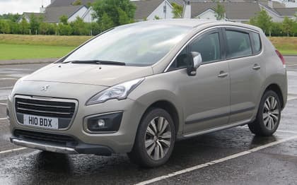 Peugeot e-3008 Long Range