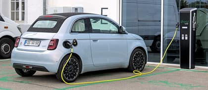 Fiat 500e La Prima