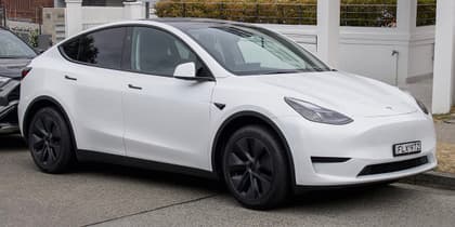 Tesla Model Y Long Range AWD
