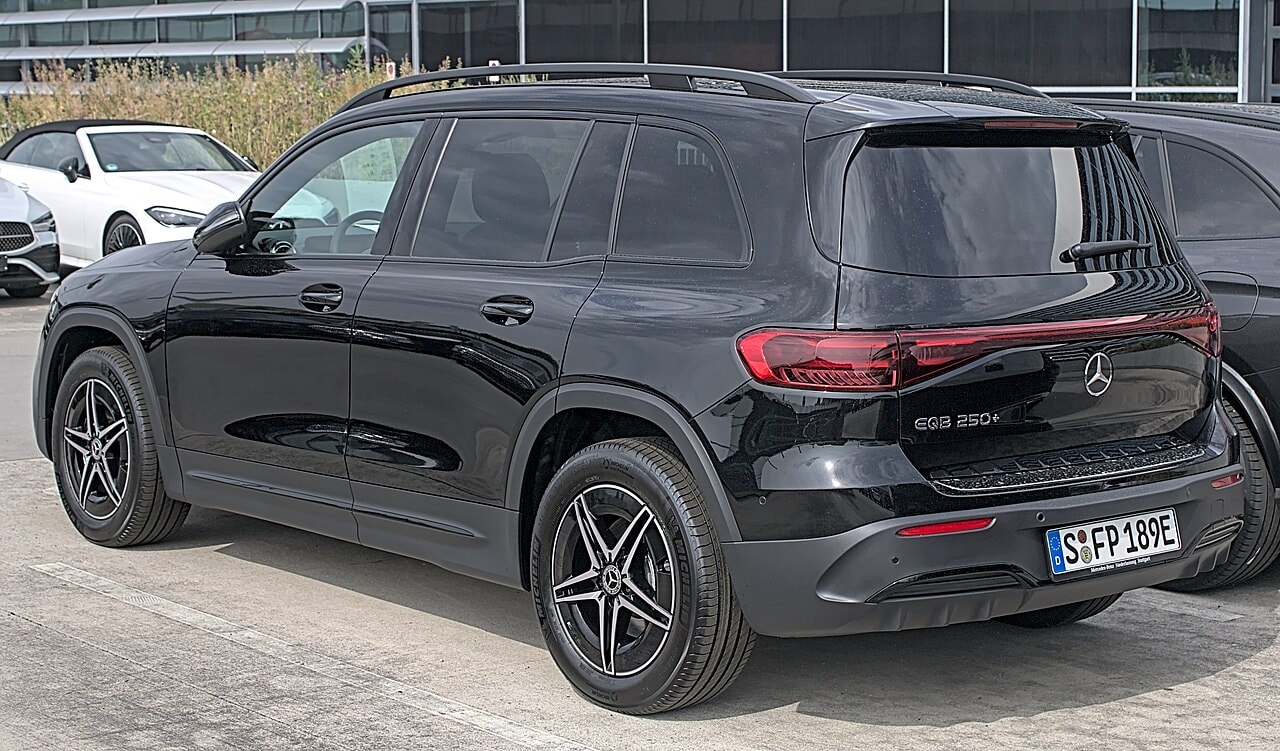 Mercedes-Benz EQB 300 4MATIC